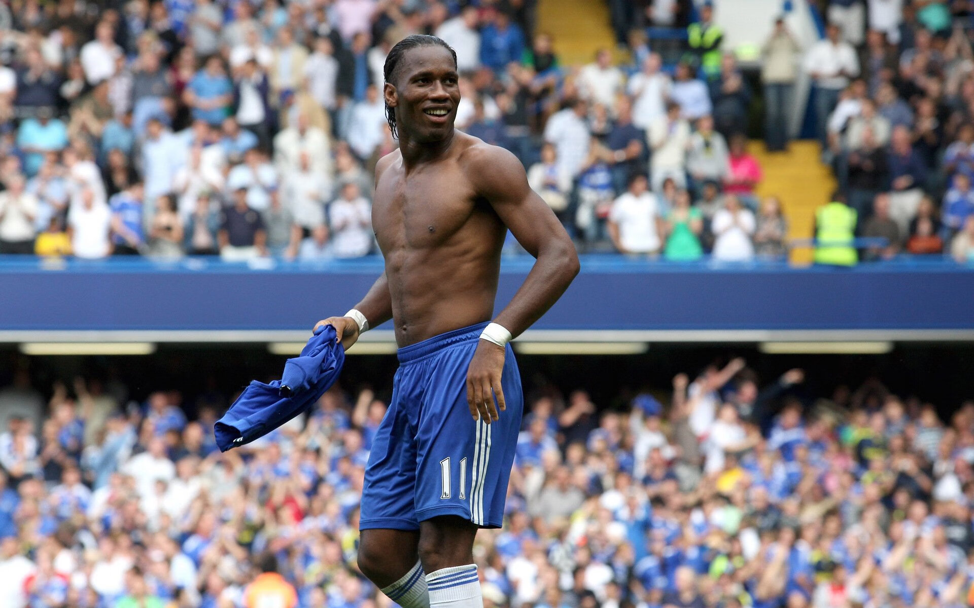 世界杯之夜，本泽马点燃美加墨赛场